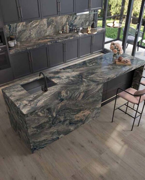 T-ONE Versailles porselen mutfak tezgahı ile zarafet