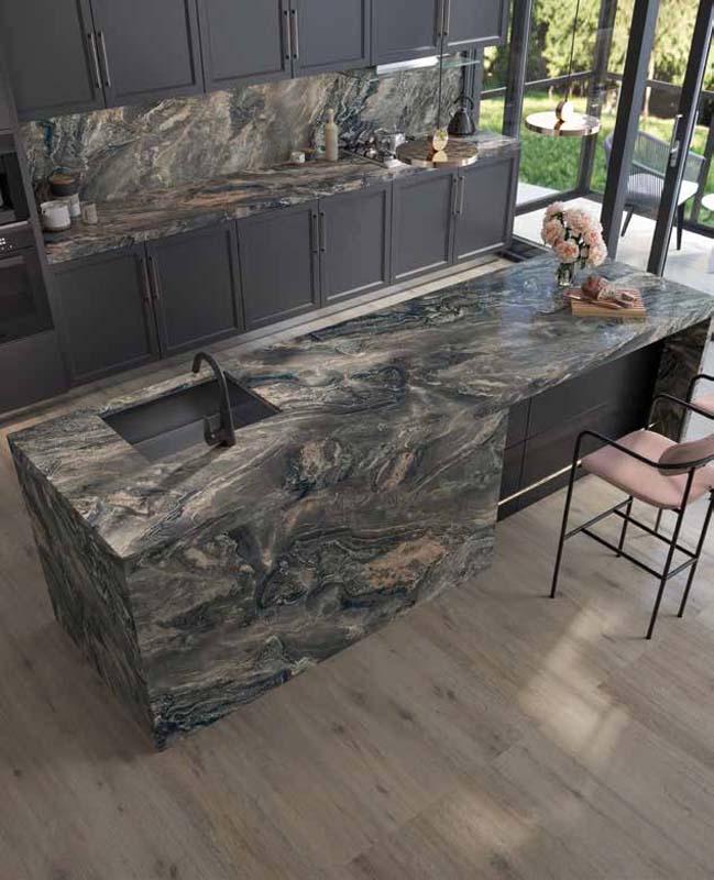 T-ONE Versailles porselen mutfak tezgahı ile zarafet