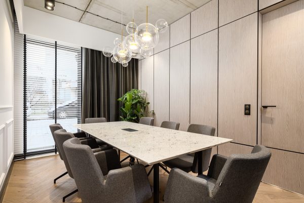 Colonial White Porselen