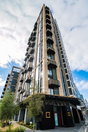 dekton halo porselen mutfak tezgahı fiyatı, dekton halo parlak porselen tezgah, dekton halo mutfak tezgahı modelleri, dekton halo 336x167 tezgah, dekton halo 339x170 tezgah, dekton halo 327x147 tezgah, dekton halo 328x148 tezgah, dekton halo 0.8 cm tezgah, dekton halo 1.2 cm tezgah, dekton halo 2.0 cm tezgah, gri beyaz dekton mutfak tezgahı, parlak dekton porselen mutfak tezgahı, dekton halo mutfak tezgahı uygulamaları, en iyi dekton mutfak tezgahı markası, dayanıklı porselen mutfak tezgahı dekton halo