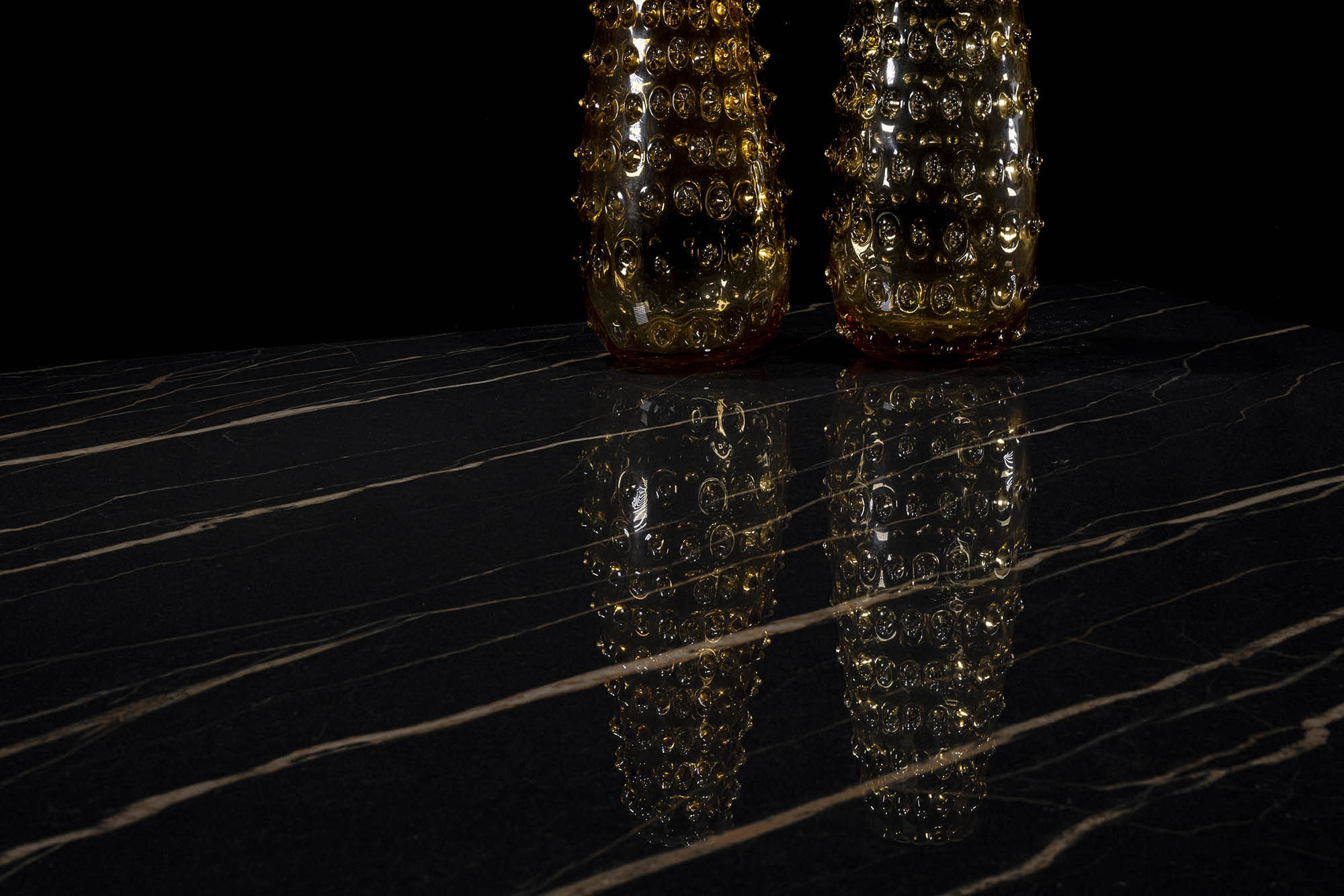 Ascale Laurent Black 12mm Porselen Tezgah