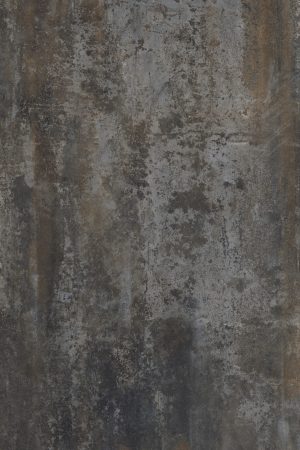 Lapidura Midnight Corten porselen tezgahın paslı corten çelik görünümlü, koyu gri ve kahverengi tonlardaki dokusu.
