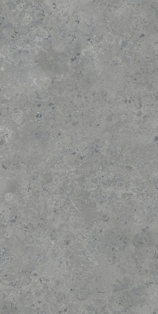 Gri tonlarda, doğal taş görünümlü Lapidura Norwegian Stone Grey porselen tezgah plakasının yakın plan doku detayı.