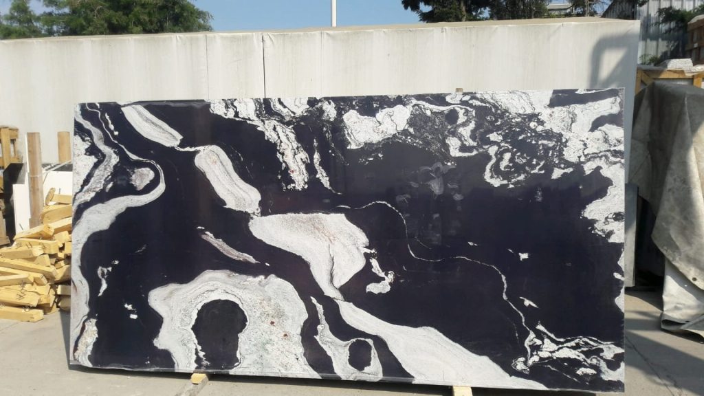 Black Precious Mermer Plaka