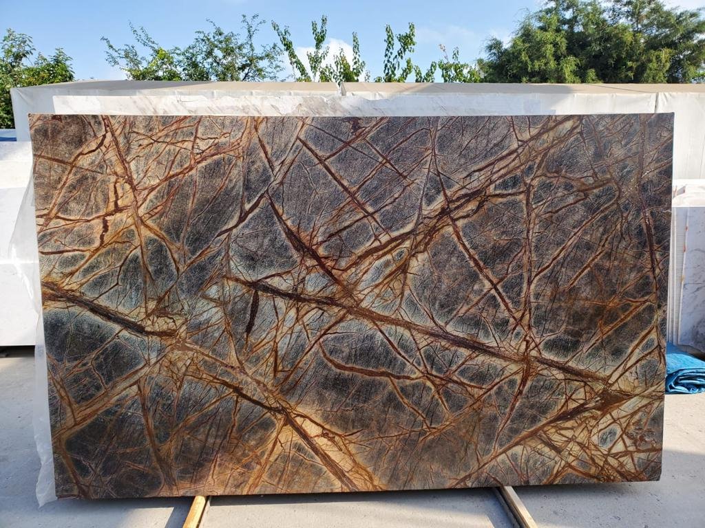 Rain Forest Brown Patineli Mermer Plaka