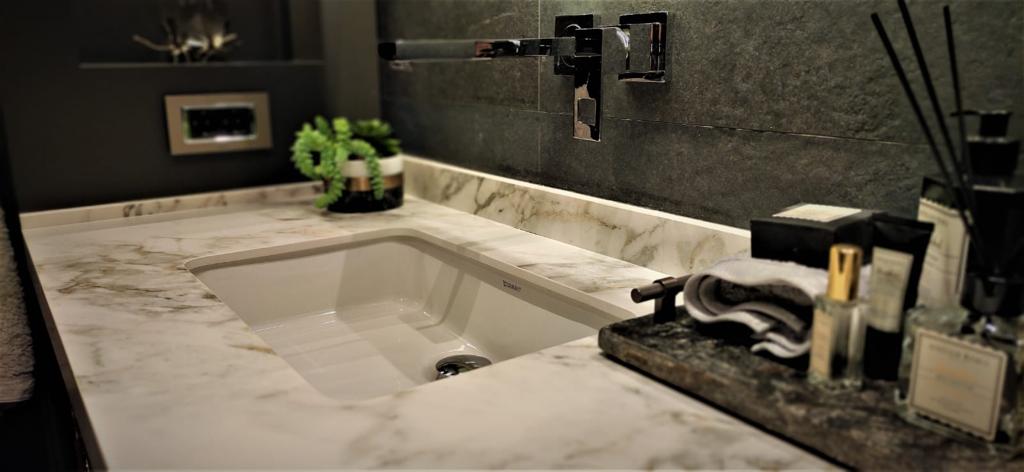 Laminam Arabescato Oro